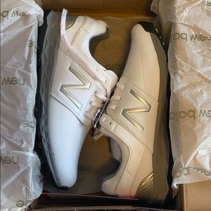 New balance women’s golf shoes